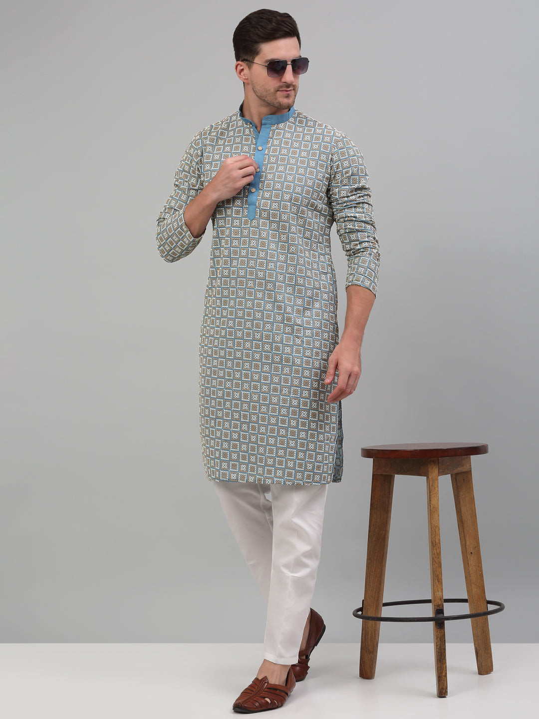 Men's Blue Embroidered Kurta with Pyjama.