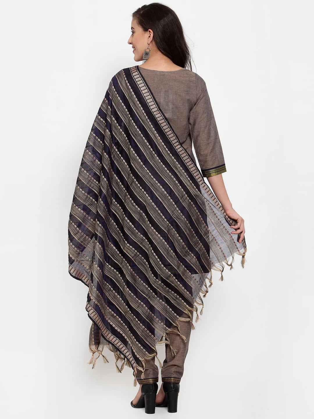 Jompers Women Grey Solid Kurta with Trousers & Dupatta (JOKS D10B 1321 Grey)