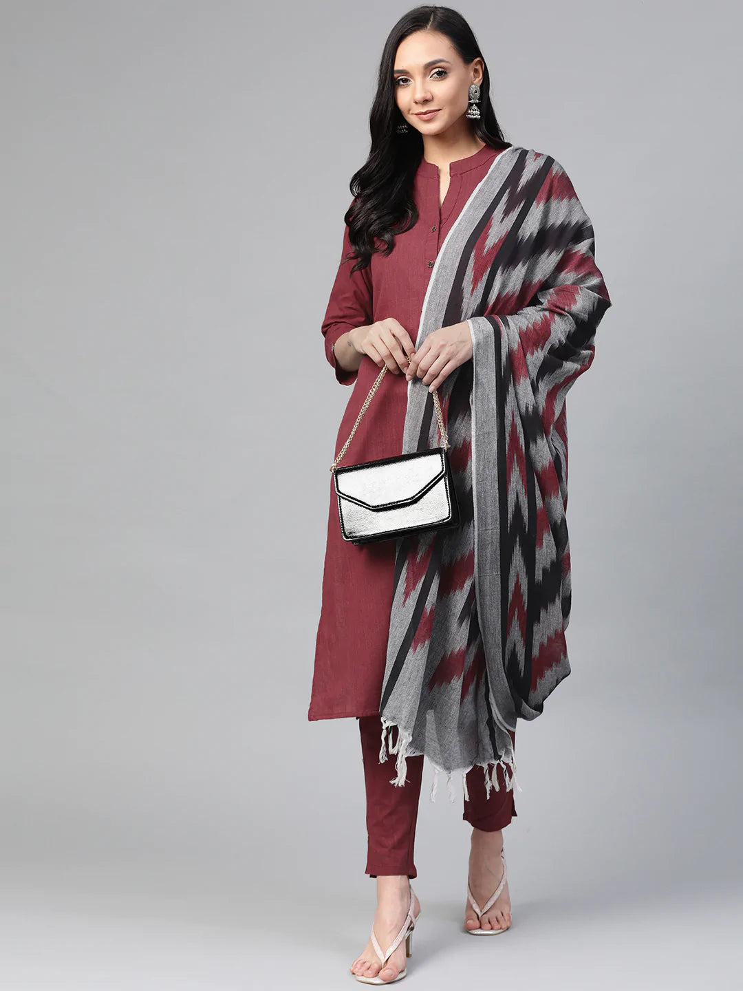 Jompers Women Maroon & Grey Solid Kurta with Trousers & Dupatta ( JOKS D17Grey 1362 Maroon )