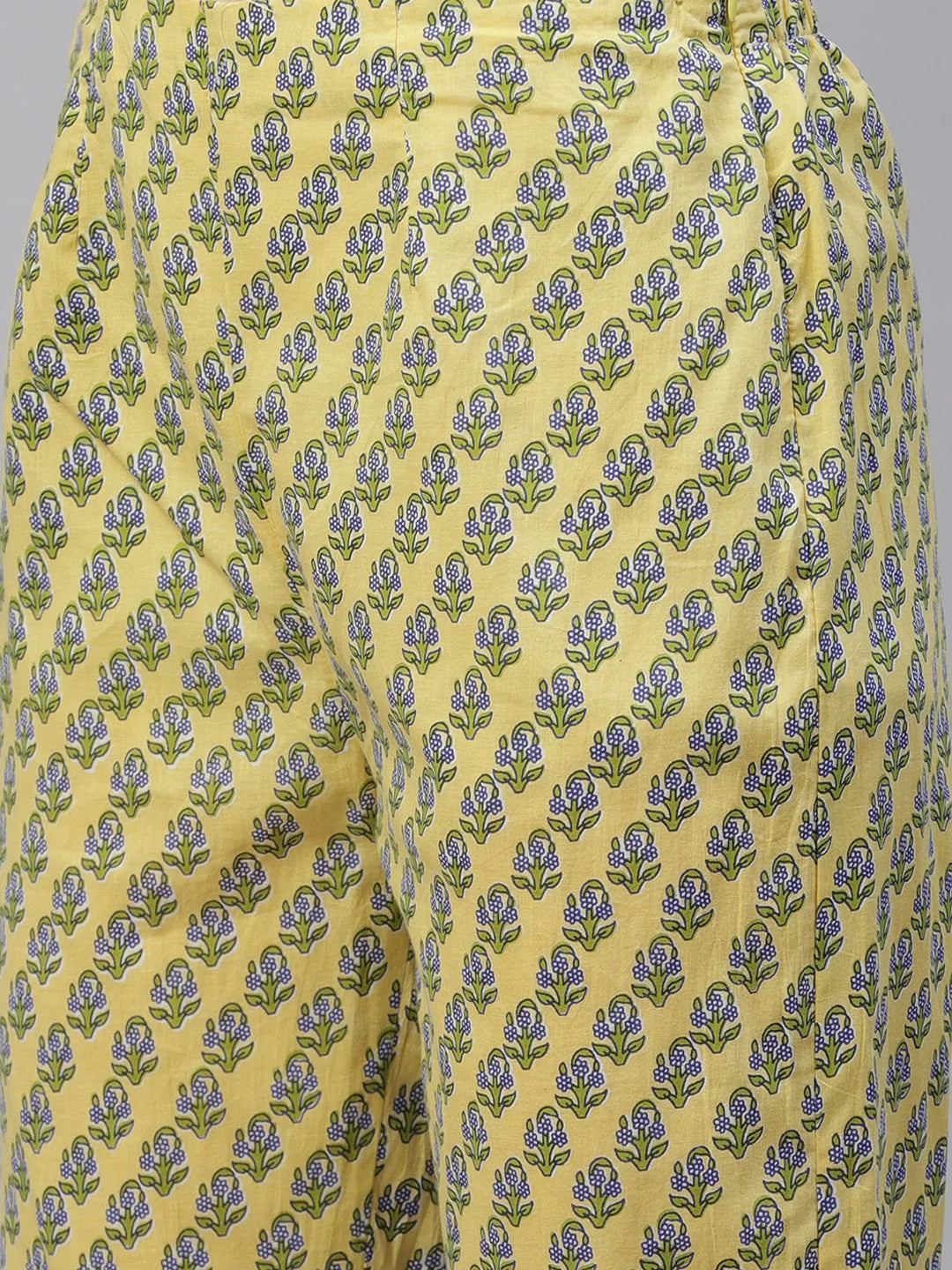 Women Green Ethnic Motifs Printed Pure Cotton Kurta with Trousers & Dupatta ( JOKS D23G 1401 Green )