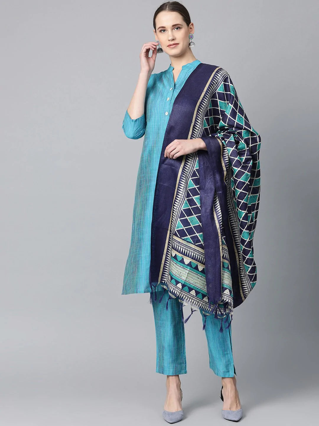 Jompers Women Blue & Green Self-Striped Kurta with Trousers & Dupatta ( JOKS D4B 1310 Blue )