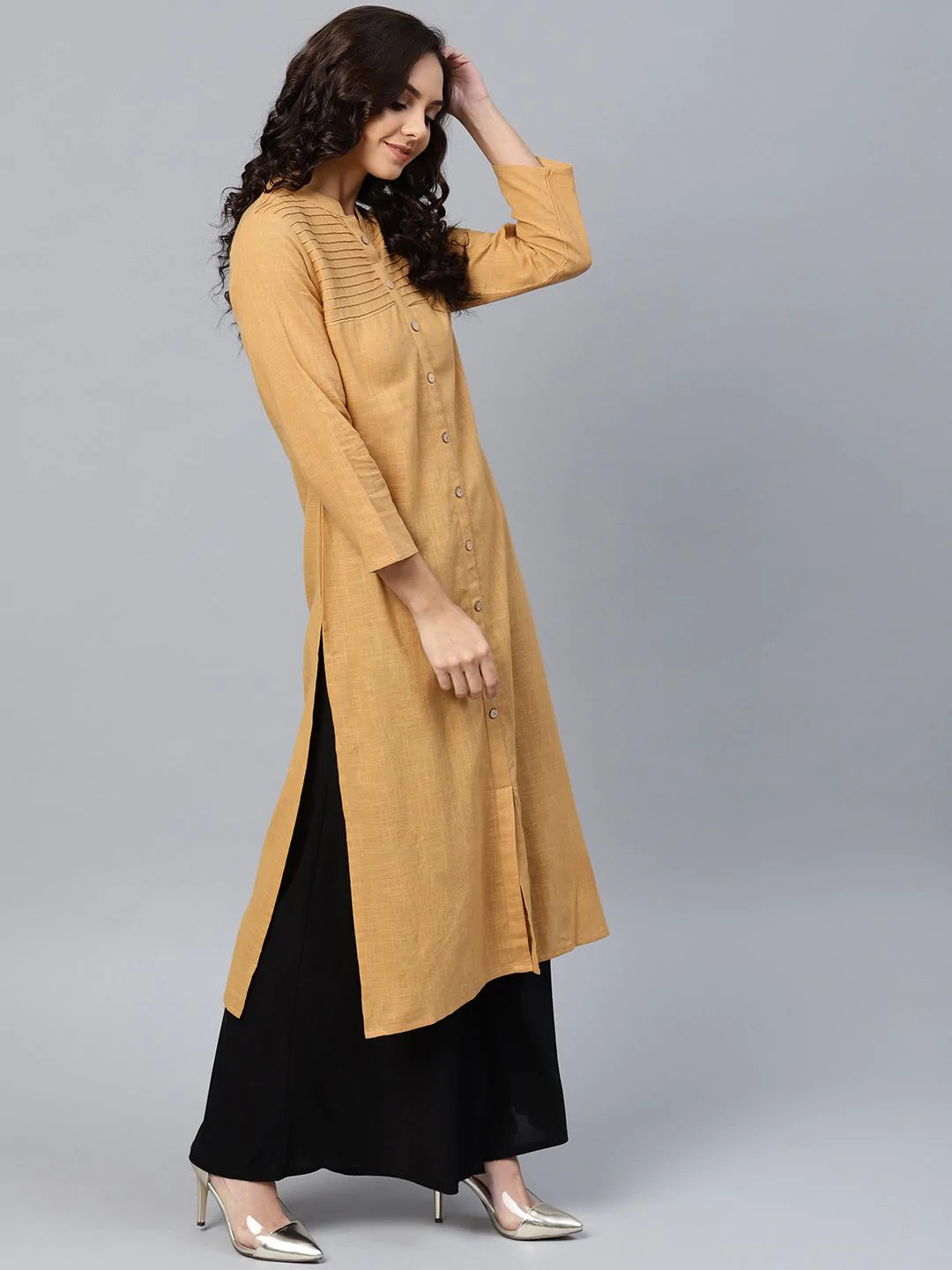 Jompers Women Beige Cotton Straight Kurta with Pintucks ( JOK 1237 Beige )