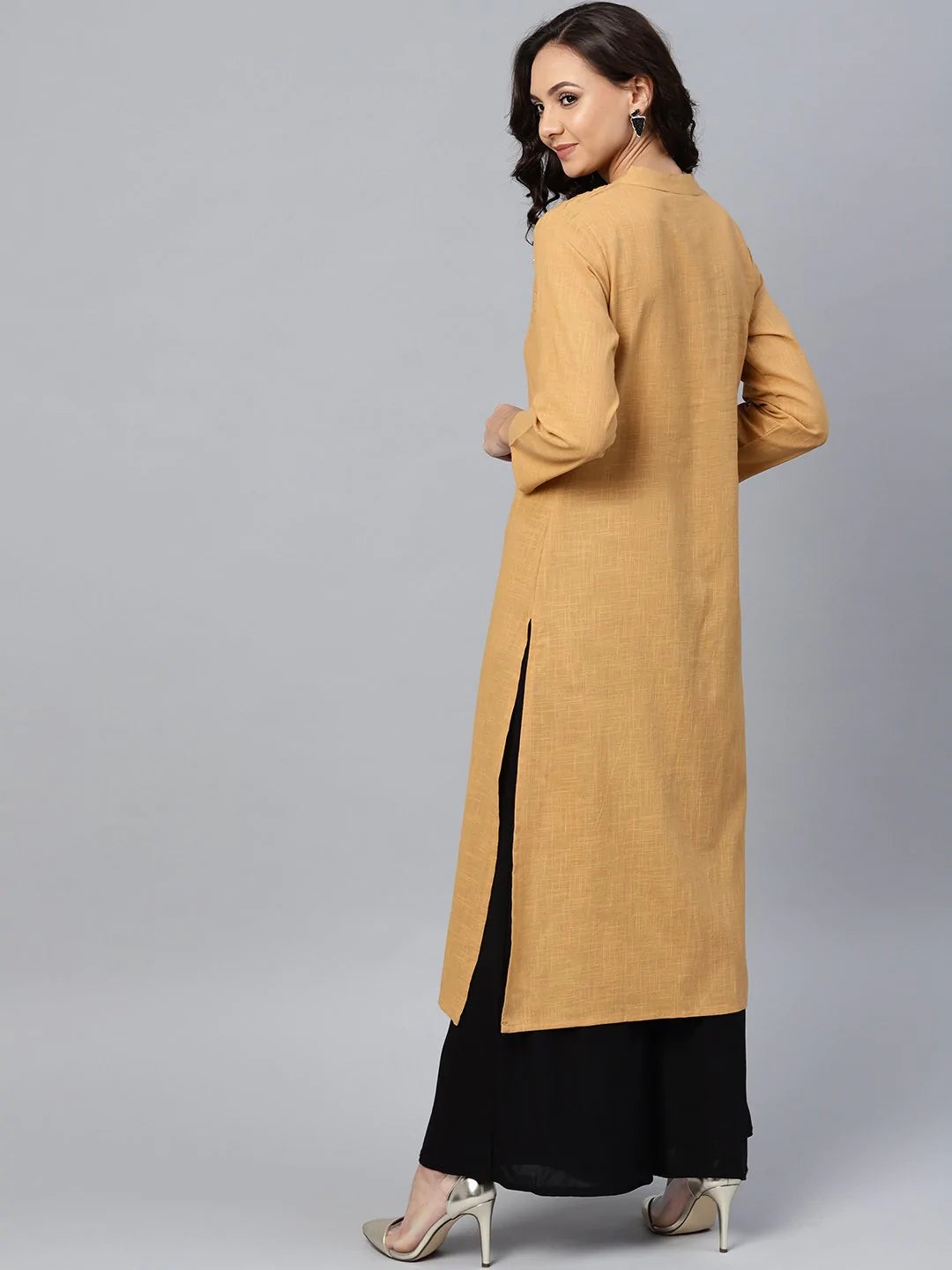 Jompers Women Beige Cotton Straight Kurta with Pintucks ( JOK 1237 Beige )
