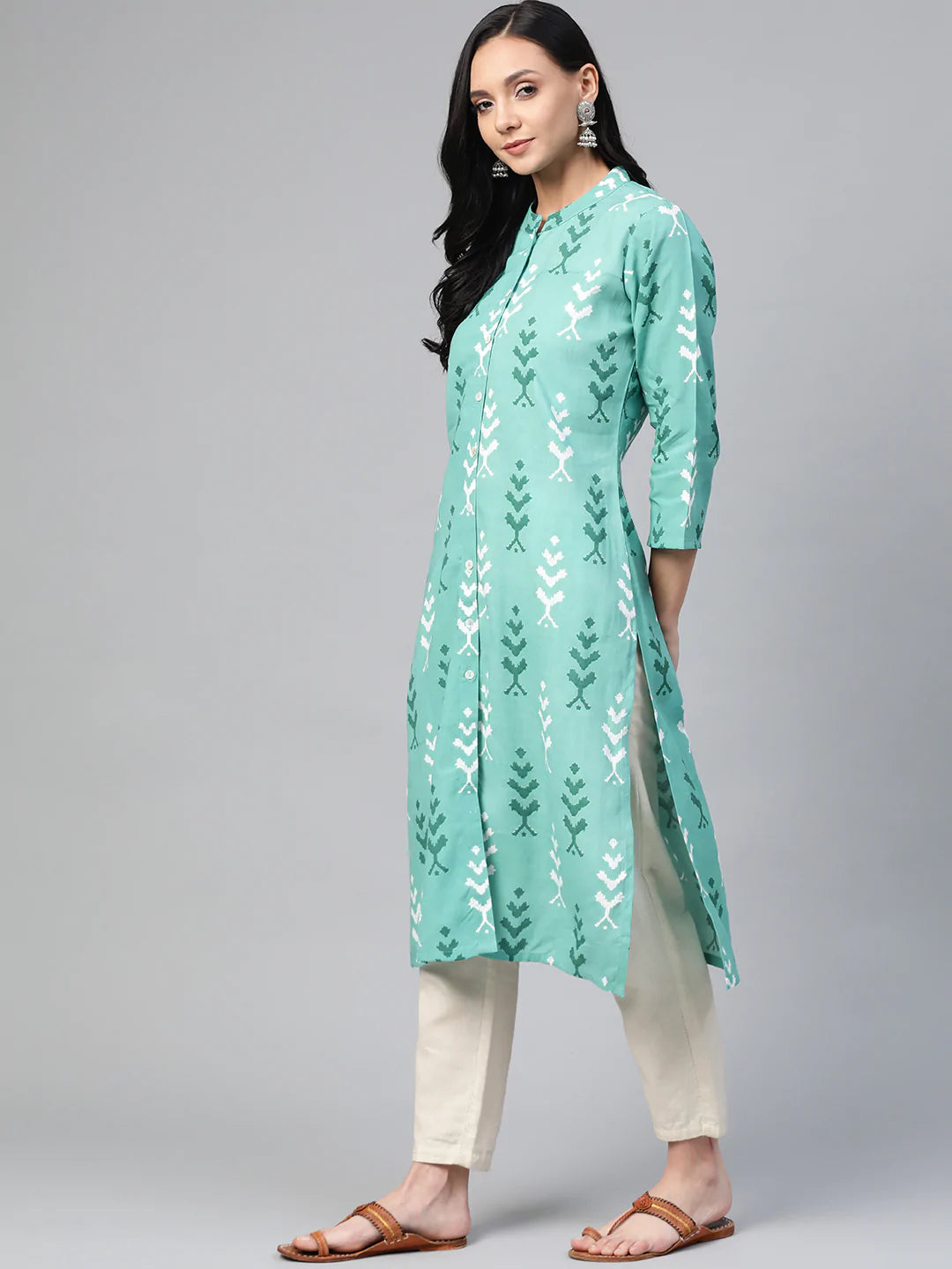 Jompers Women Green & White Ikkat Print Straight Kurta ( JOK 1270 Sky )