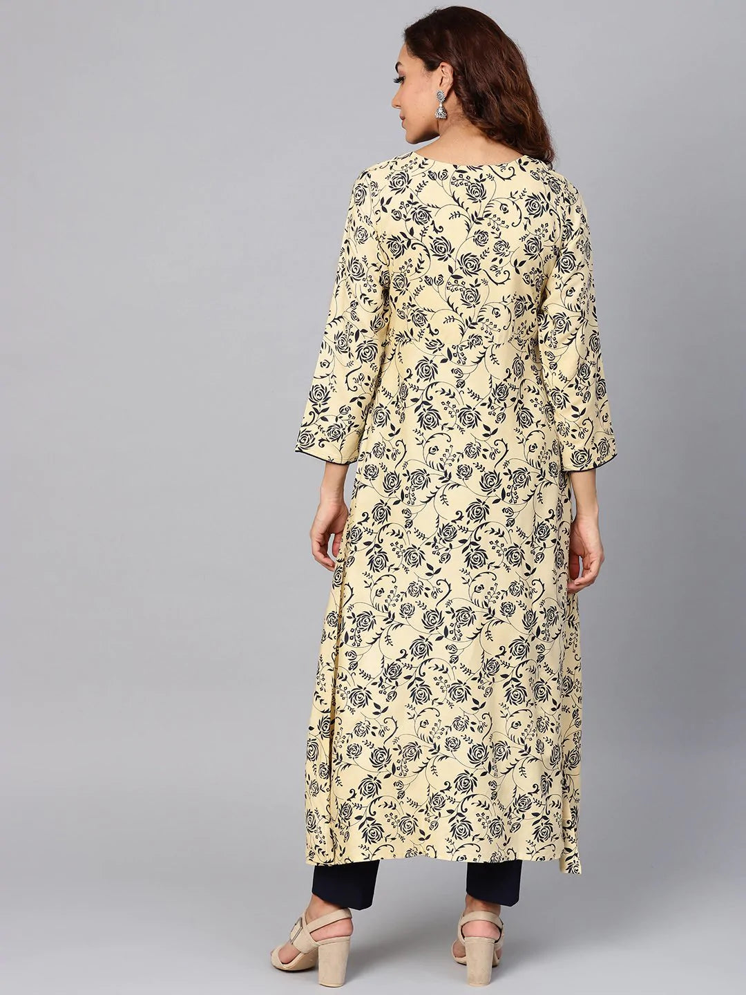 Jompers Women Cream-Coloured & Navy Blue Printed A-Line Kurta ( JOK 1277 Cream )