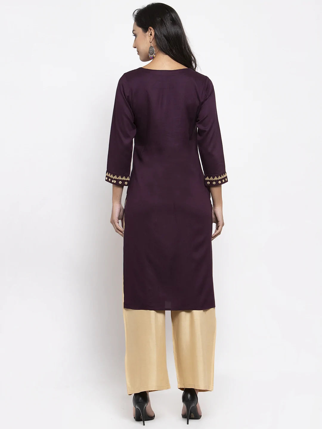 Jompers Women Purple Embroidered Straight Kurta ( JOK 1311 Wine )