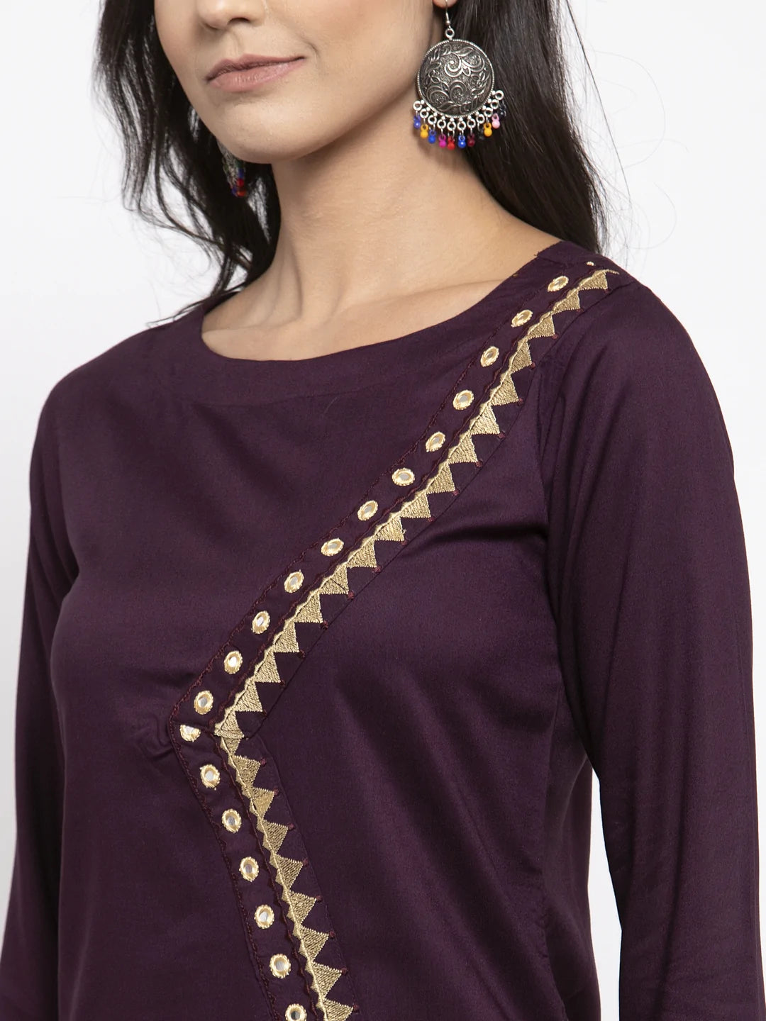 Jompers Women Purple Embroidered Straight Kurta ( JOK 1311 Wine )