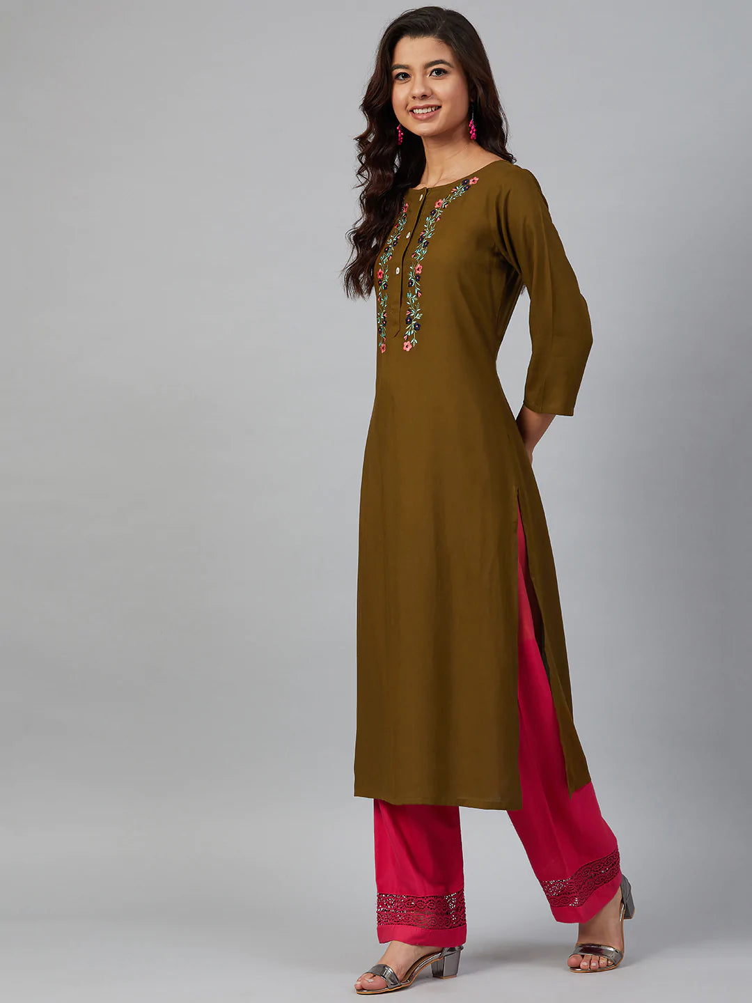 Jompers Women Olive Brown & Pink Yoke Embroidered Straight Kurta ( JOK 1355 Golden )