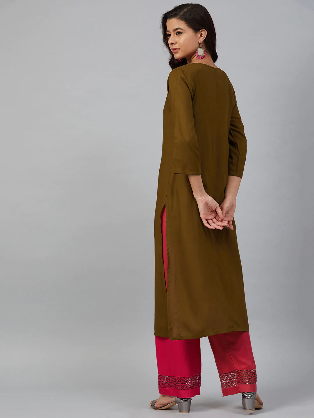 Jompers Women Olive Brown & Pink Yoke Embroidered Straight Kurta ( JOK 1355 Golden )