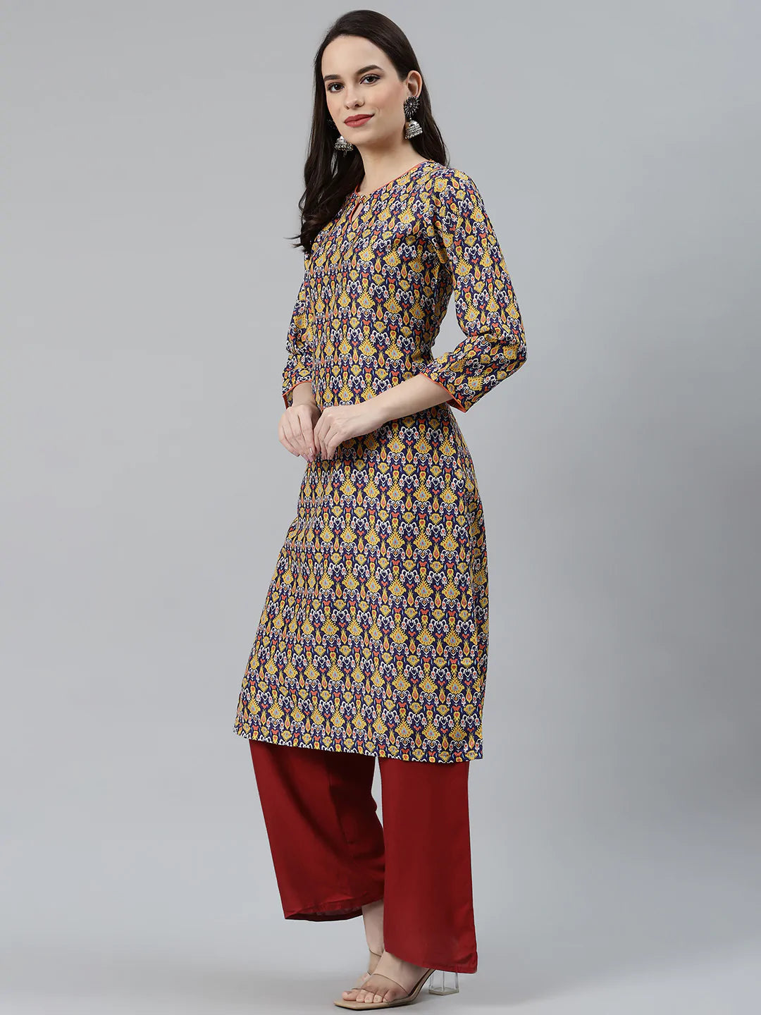 Jompers Women Blue & Yellow Geometric Printed Keyhole Neck Kurta ( JOK 1367 Navy )