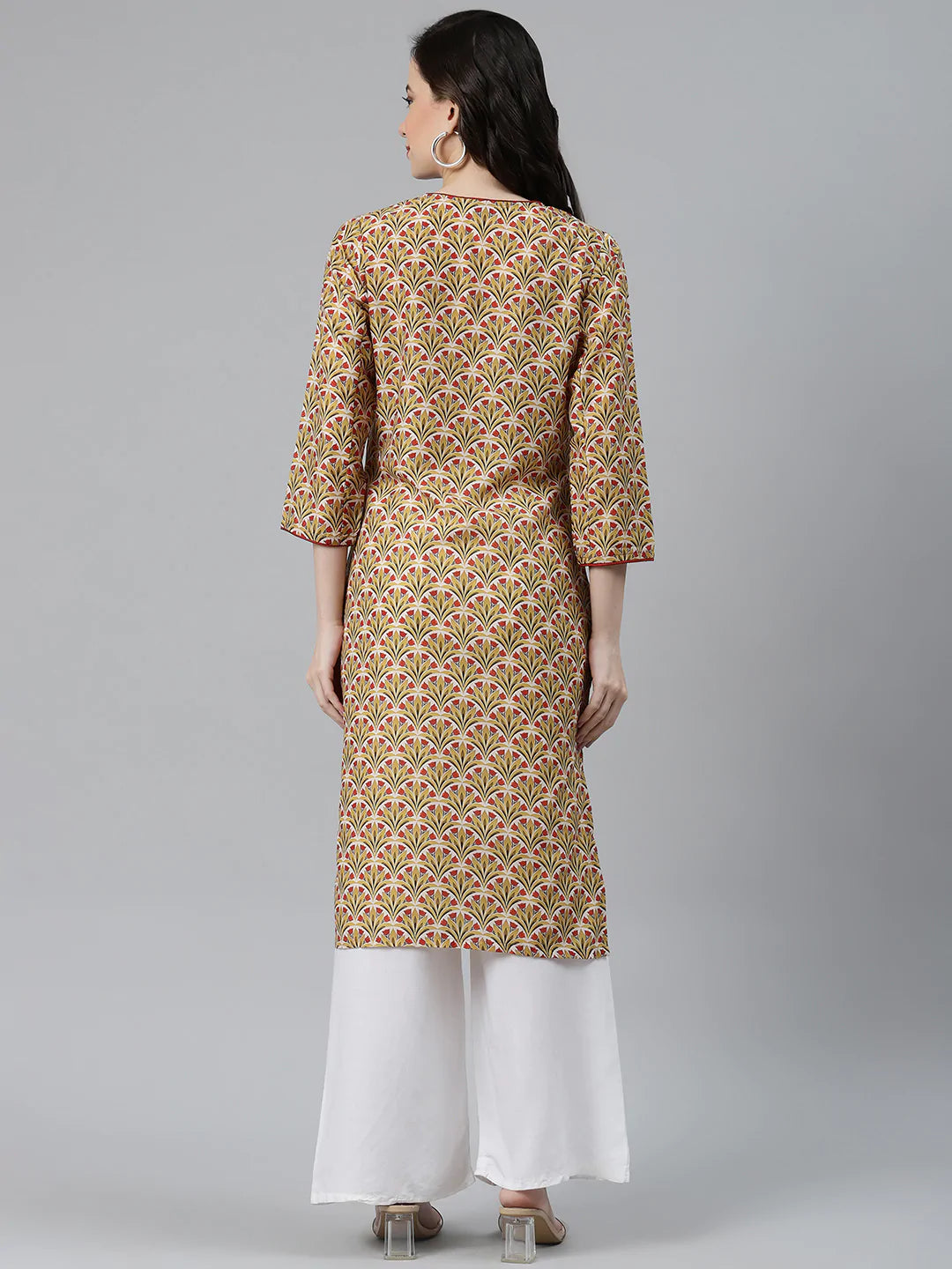 Jompers Women Yellow & Maroon Floral Printed Keyhole Neck Kurta ( JOK 1367 Yellow )