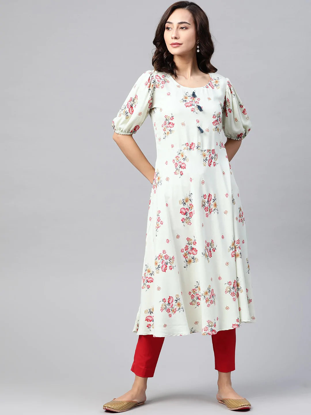 Jompers Women Green & Red Floral Printed A-Line Kurta ( JOK 1378 Green )