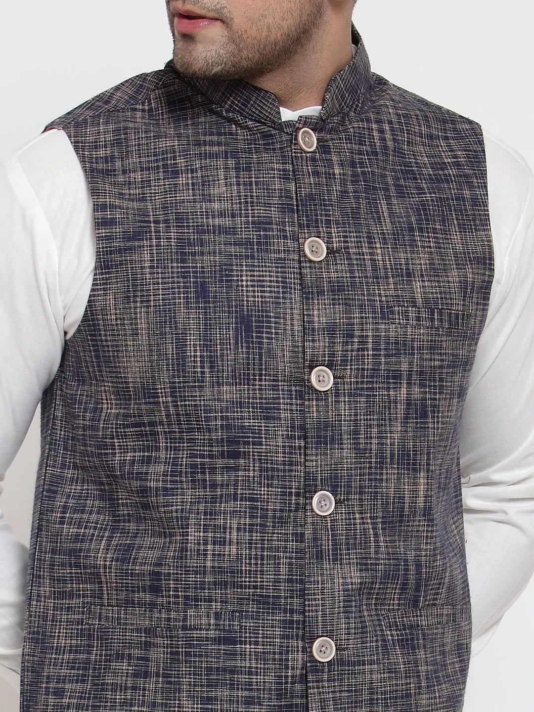 Jompers Men's White Solid Kurta with Pyjamas & Blue Nehru Jacket ( JOKP WC 4065 Blue-W )