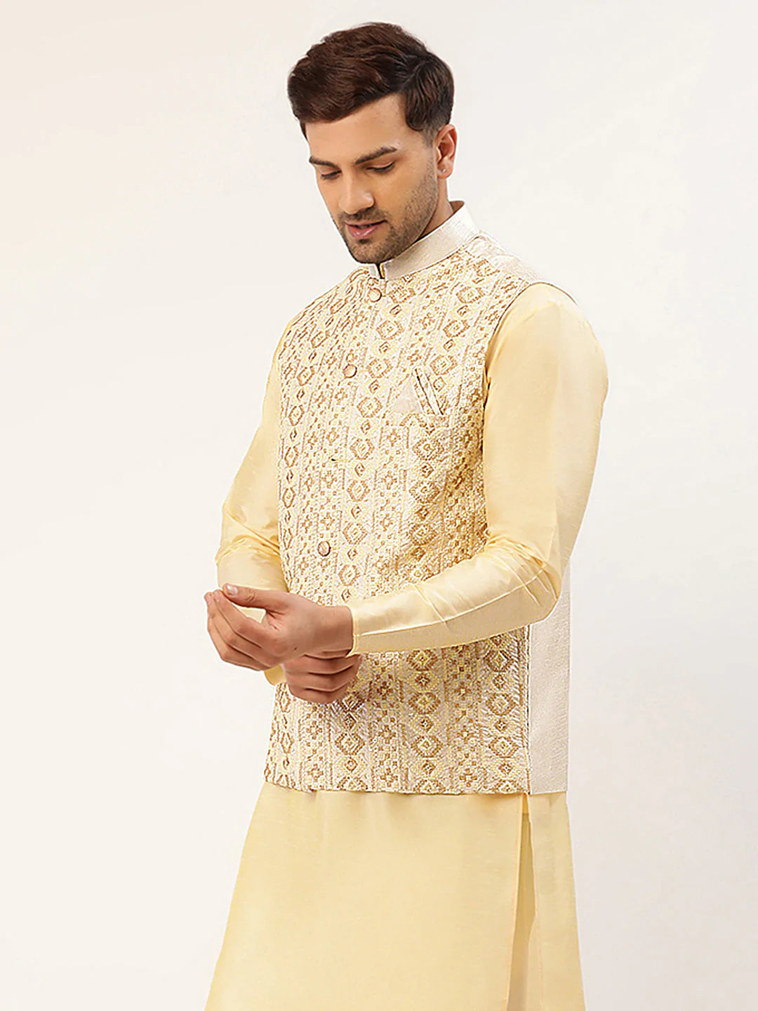 Men White & Gold Embroidered Woven Nehru Jacket( JOWC 4038 White )