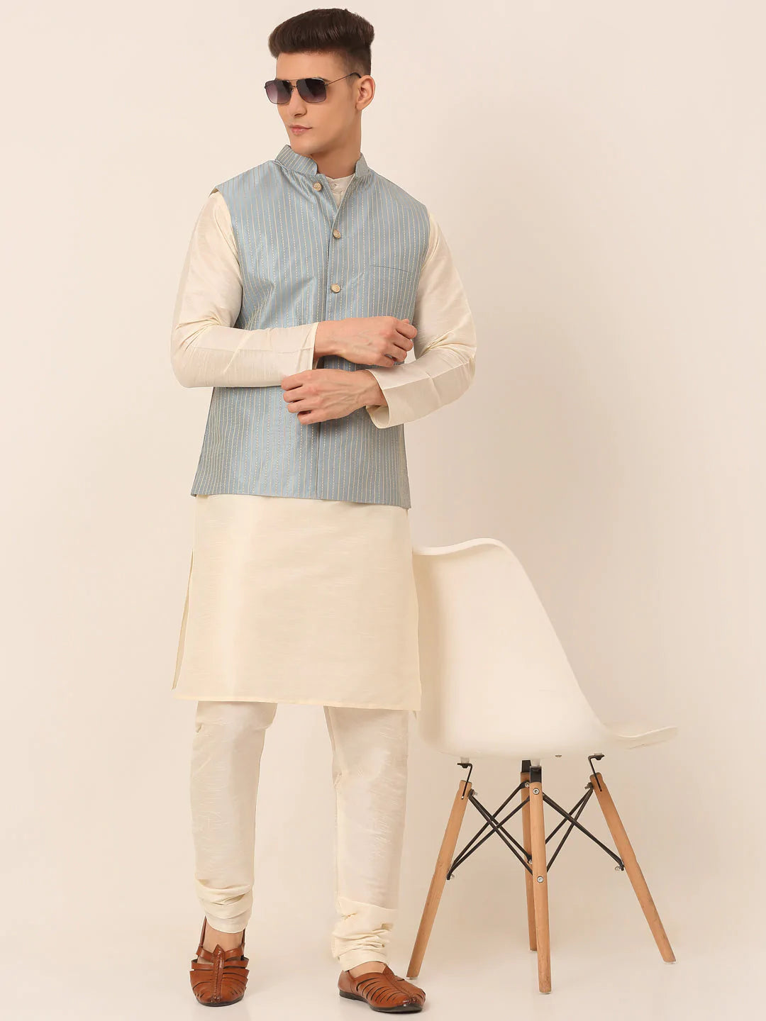 Men Blue & Golden Embroidered Nehru Jackets ( JOWC 4043 Blue )