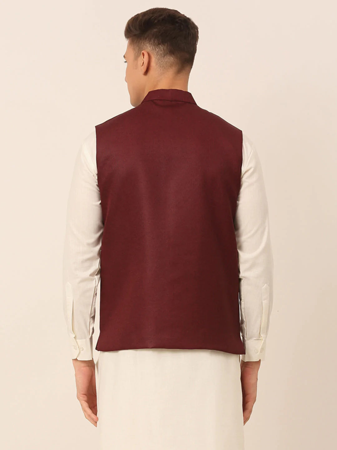 Men Maroon Solid Woven Sleeveless Nehru Jackets ( JOWC 4046 Maroon )