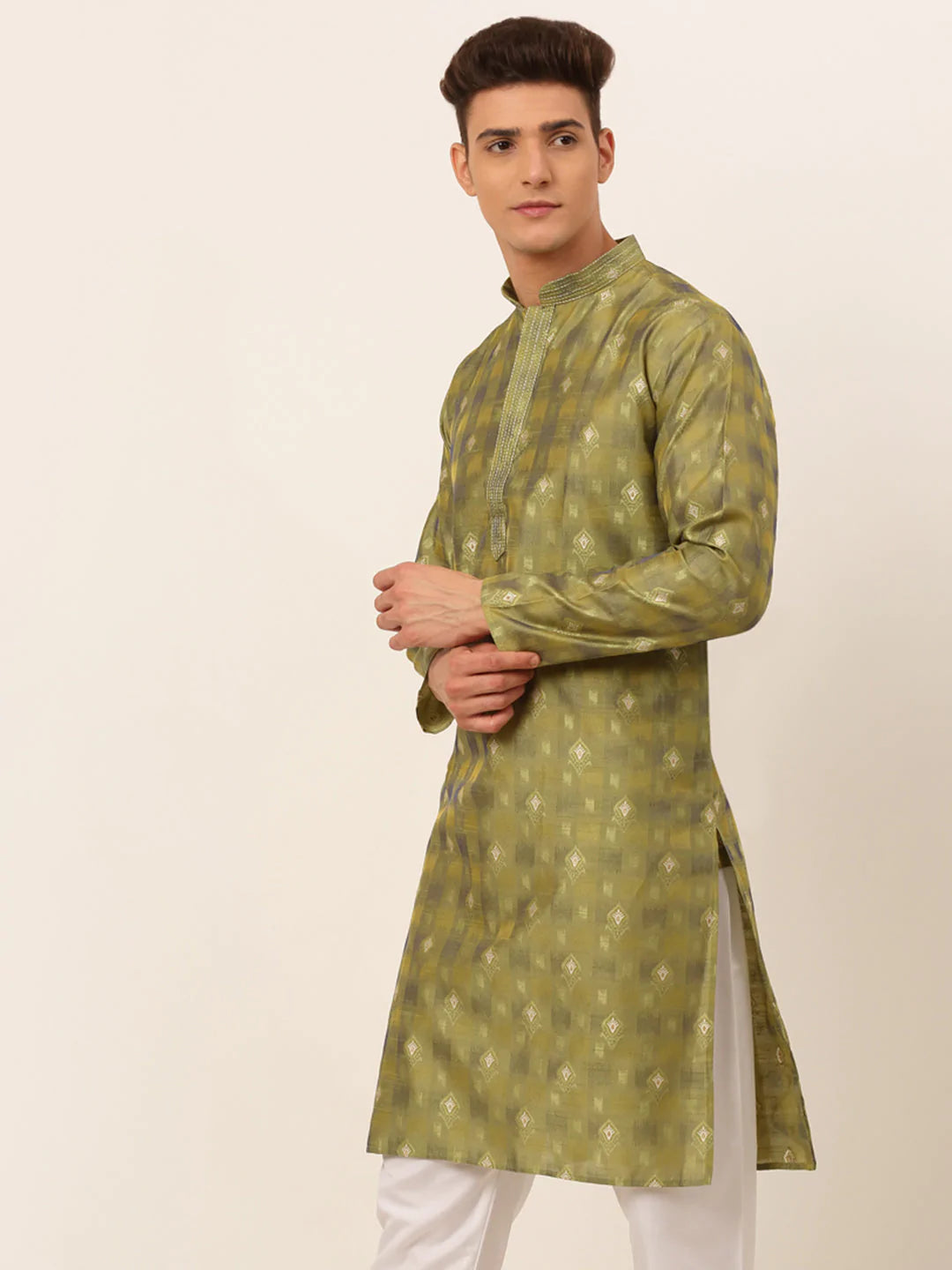 Jompers Men's Green Collar Embroidered Woven Design Kurta Pajama ( KO 672 Green )